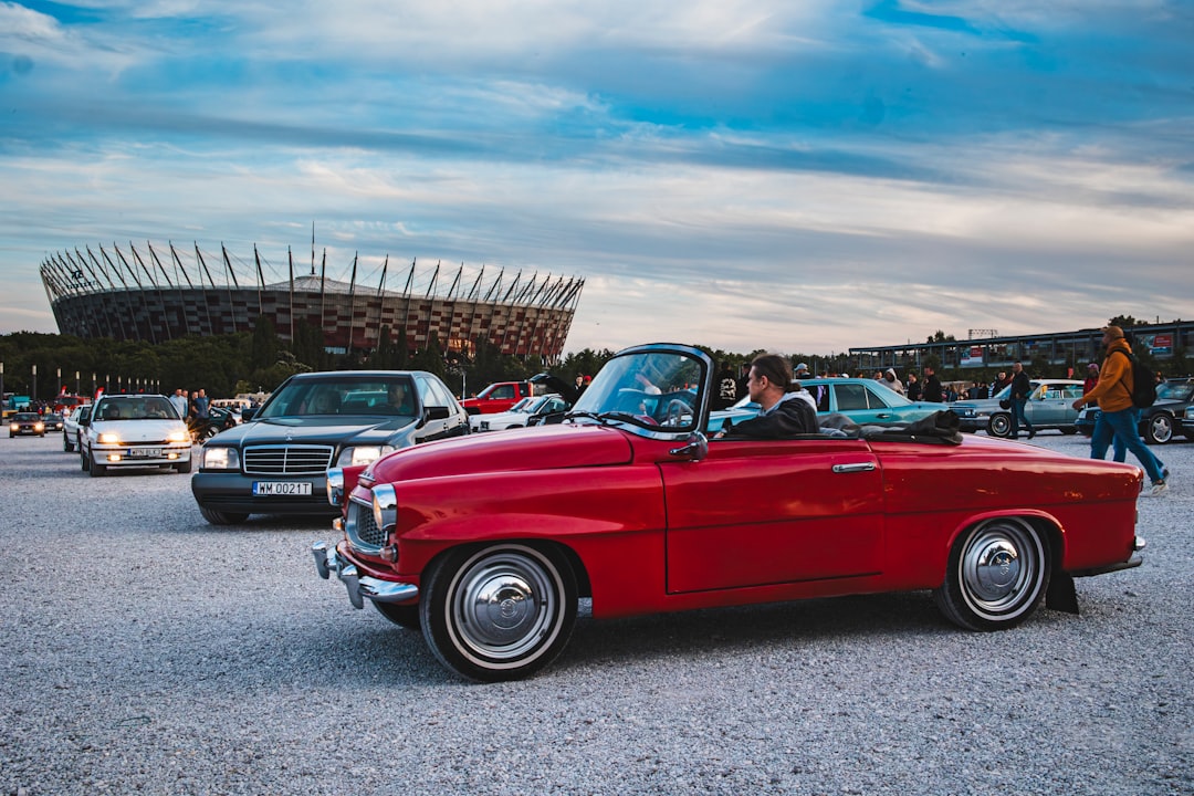 Eleganța Nordică la Sibiu: Retromobil Club aduce Mașinile Clasice Suedeze în Transilvania
