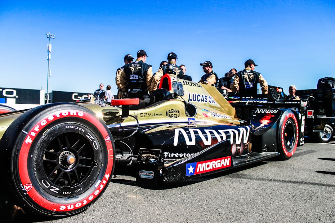 Lundgaard Învânge la Indianapolis: Prima Victorie Arrow McLaren în 2026