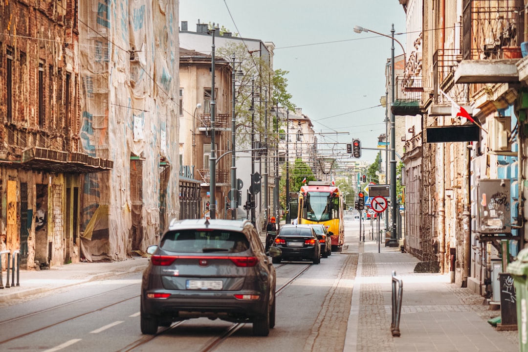 Vehiculele Electrice Europene la Răscruce: Necesitatea Prețurilor Accesibile