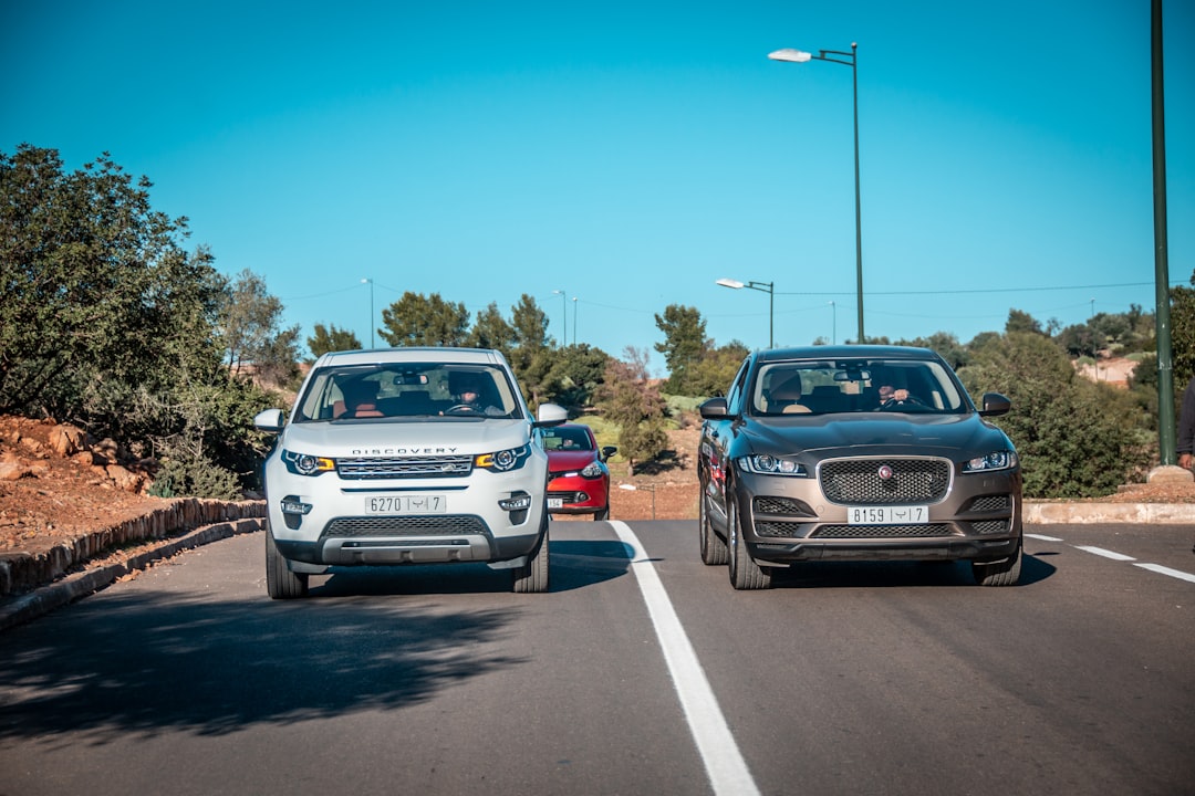 Stellantis și Jaguar Land Rover Își Unesc Forțele pentru Piața Americană