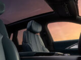 my24-lyriq-gallery-modal-interior-luxury-trim